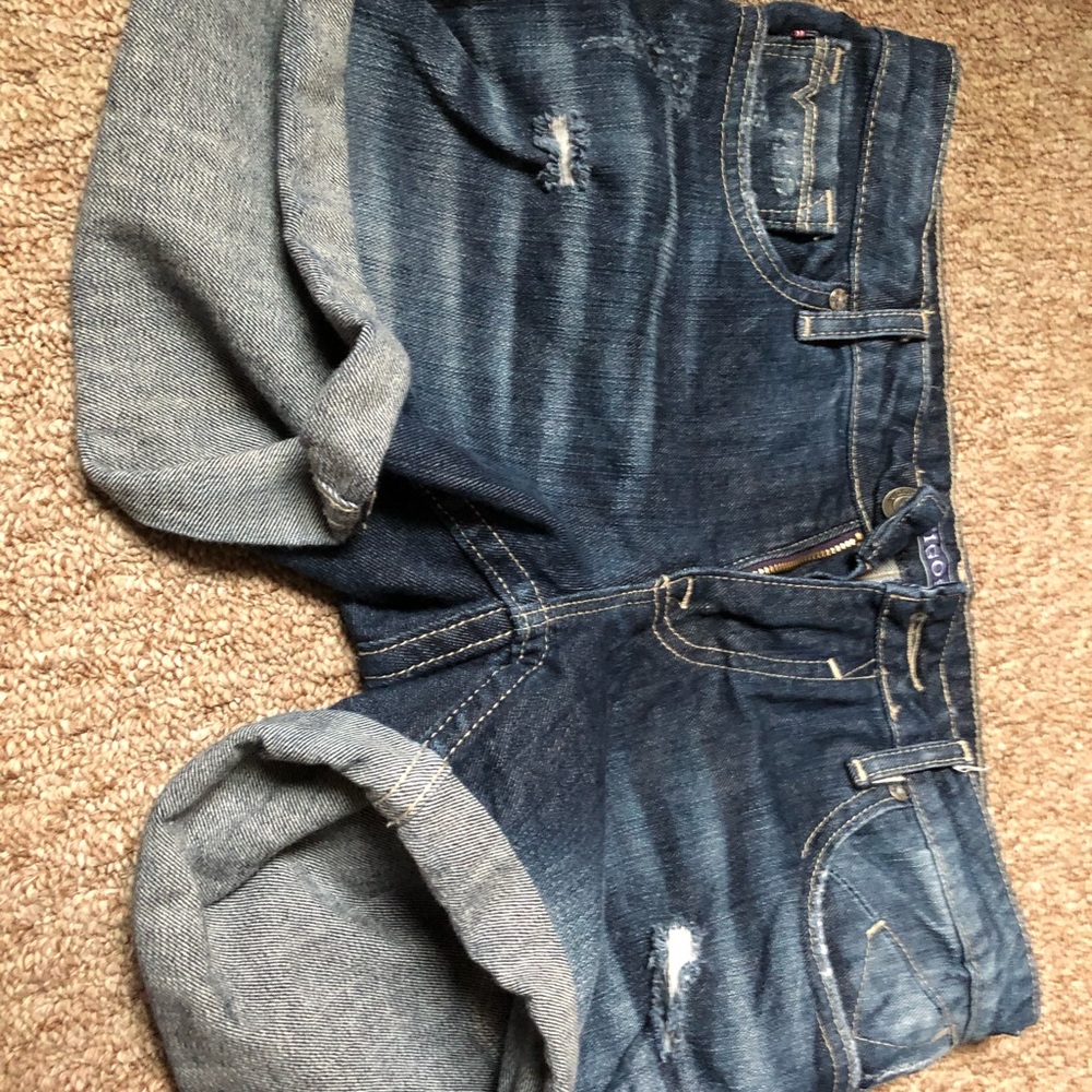 Vigoss jean shorts size 28